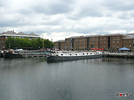 A Museum of Docklands